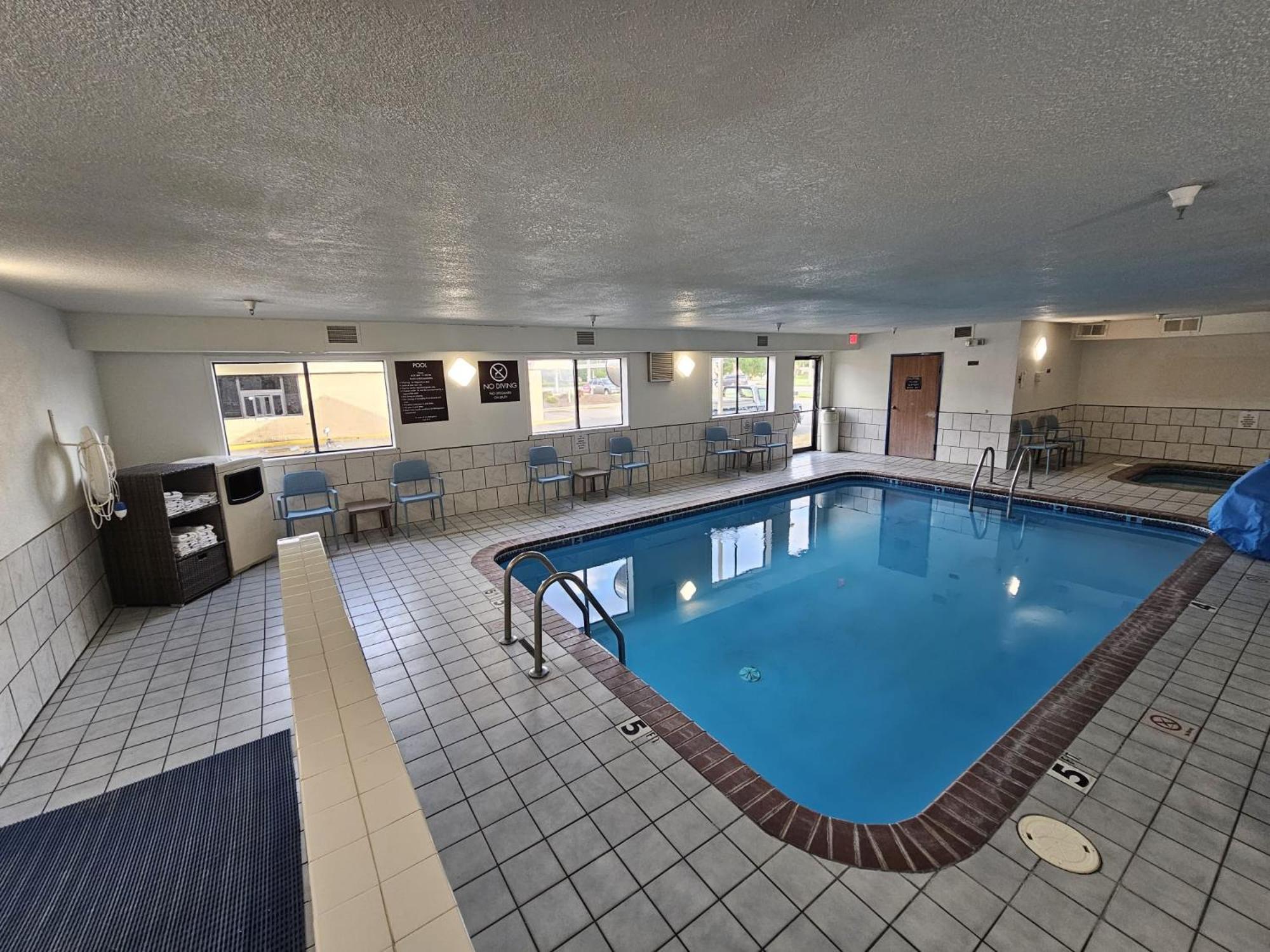 Sleep Inn & Suites Salina I-135 Dış mekan fotoğraf