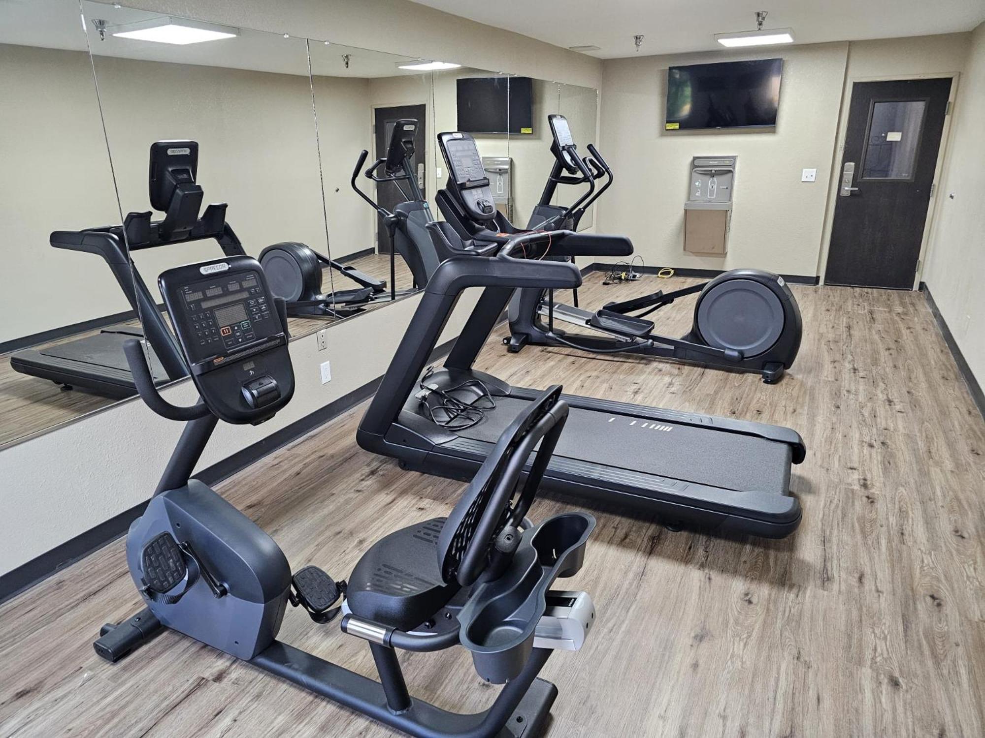 Sleep Inn & Suites Salina I-135 Dış mekan fotoğraf