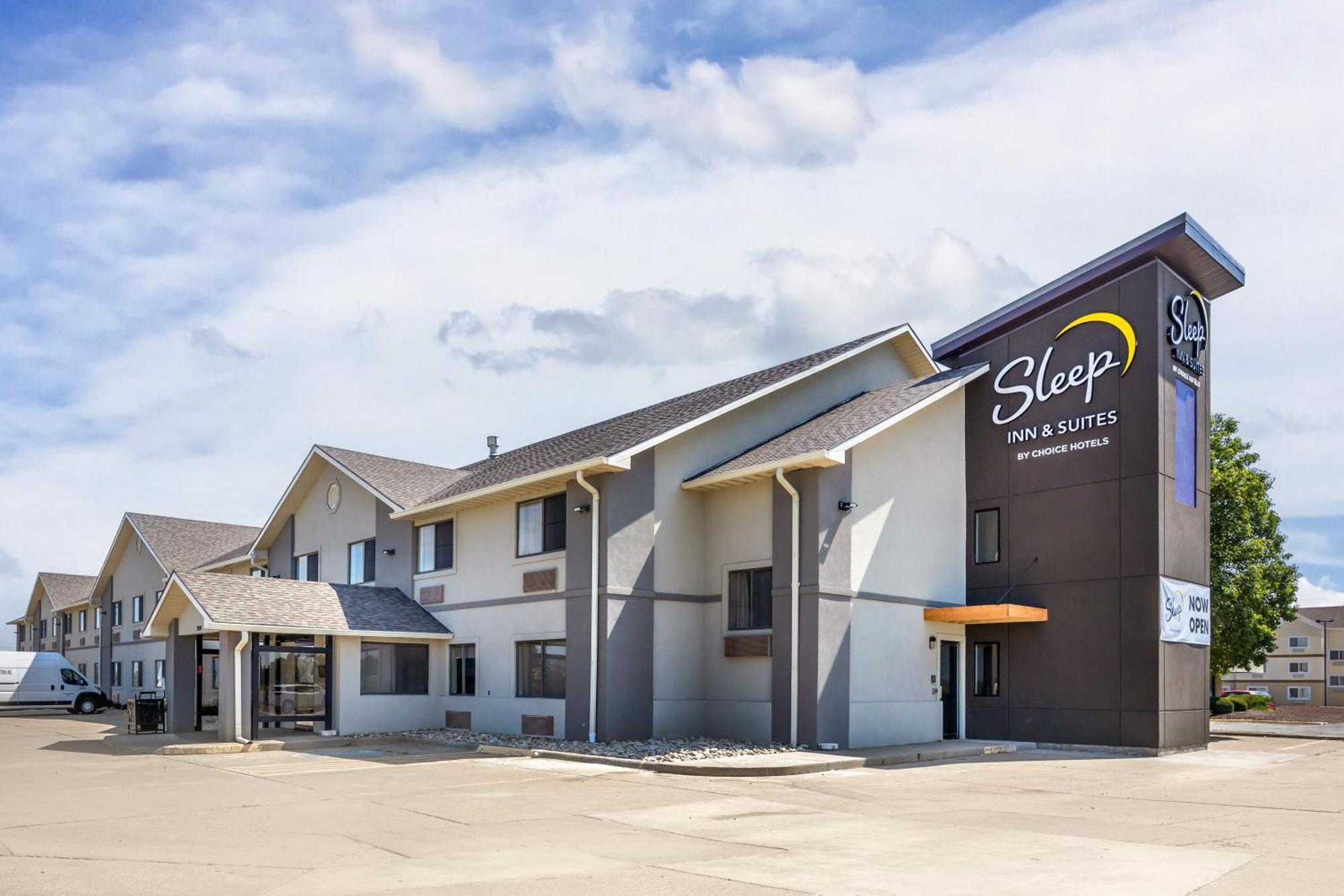 Sleep Inn & Suites Salina I-135 Dış mekan fotoğraf