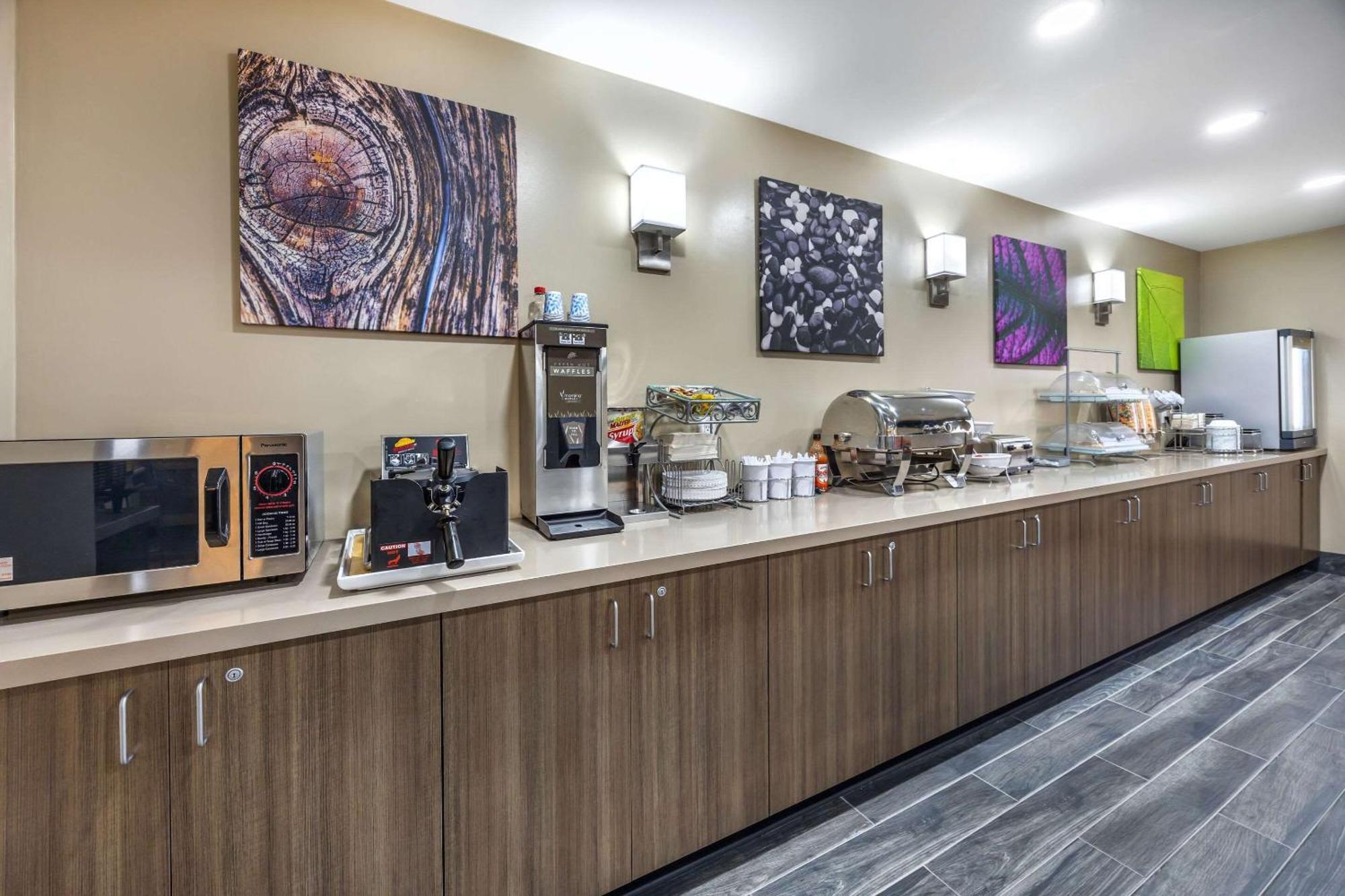 Sleep Inn & Suites Salina I-135 Dış mekan fotoğraf